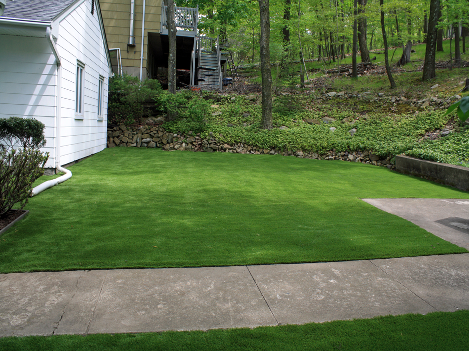 Grass Turf Combined Locks, Wisconsin Design Ideas, Front Yard Landscaping Ideas