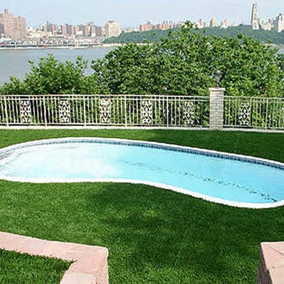 Grass Installation Manawa, Wisconsin City Landscape, Above Ground Swimming Pool