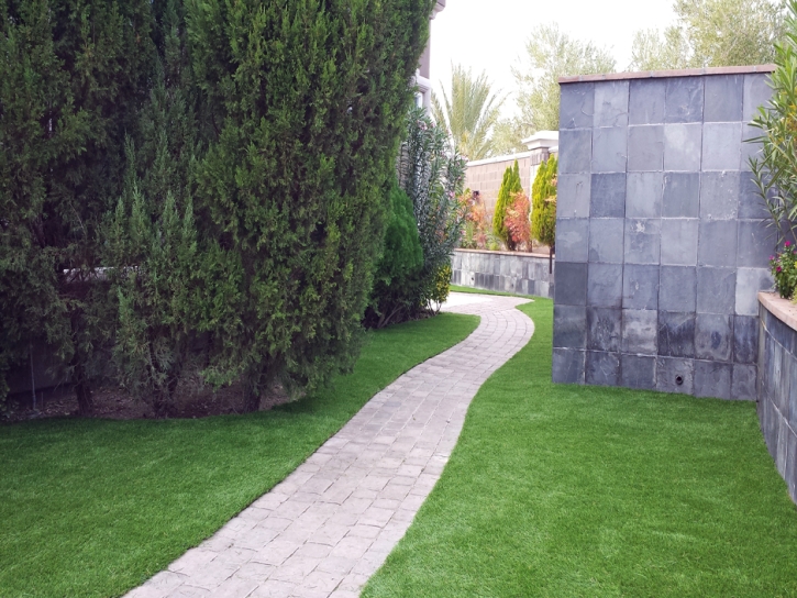 Fake Lawn Eureka, Wisconsin Home And Garden, Commercial Landscape