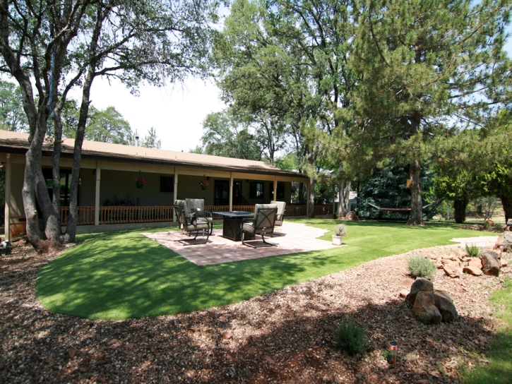 Grass Carpet Fredonia, Wisconsin Landscape Rock, Backyard Design