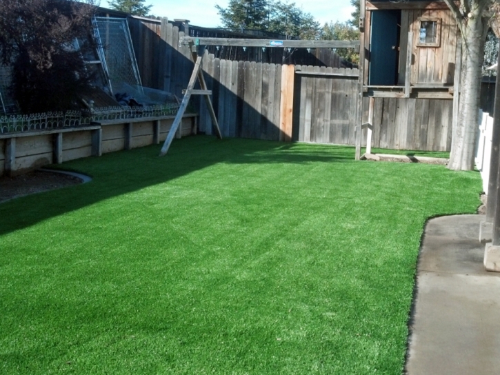 Grass Installation Sturgeon Bay, Wisconsin Backyard Deck Ideas, Beautiful Backyards